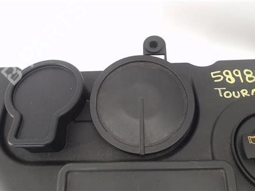 Valve cover VW TOURAN (1T1, 1T2) 2.0 TDI | BP24338466M124 