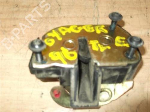 Used Rear left lock CHRYSLER VOYAGER / GRAND VOYAGER III (GS_, NS_) 2.0 i (133 hp) 12121089