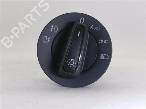 switch-vw-golf-vii-5g1-bq1-be1-be2-2012-2013-2014-2015-2016-2017-2018-2019-2020-2021-34449018 main image