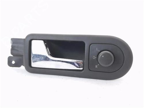 Venstre foran invendig håndtak VW GOLF IV (1J1) 1.9 SDI (68 hp) 24448652