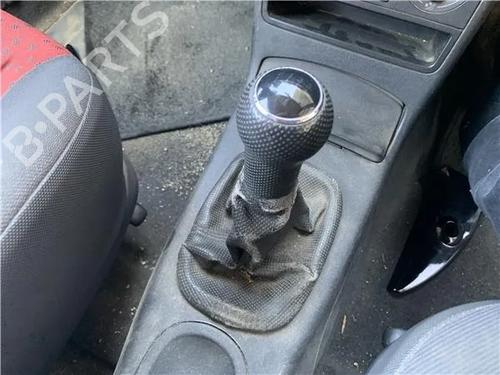 shift-knob-vw-lupo-i-6x1-6e1-1998-1999-2000-2001-2002-2003-2004-2005-27278720 main image