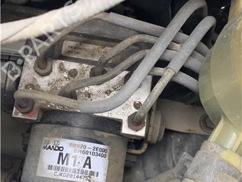 Used ABS pump ABS pump HYUNDAI TUCSON (JM) 2.0 (141 hp) 33729515 33729515