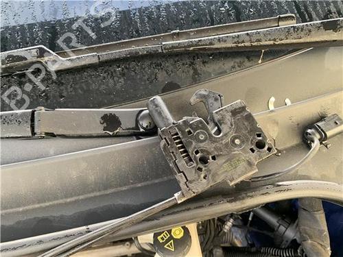 hood-lock-seat-ibiza-v-kj1-kjg-2017-32418476 main image