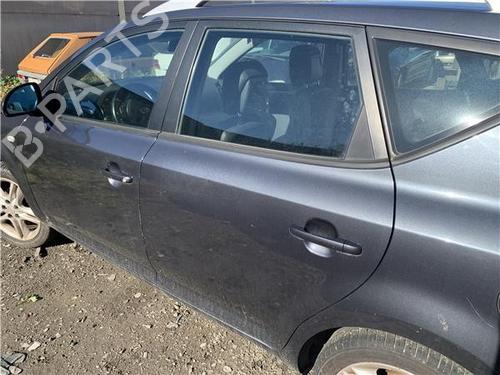 Puerta trasera izquierda KIA CEE'D SW (ED) 2.0 (143 hp) 32417631