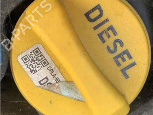 tanklokket-jaguar-f-pace-x761-2015-29281163 main image