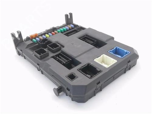Used Fuse box PEUGEOT 207 (WA_, WC_) [2006-2015]  32166714