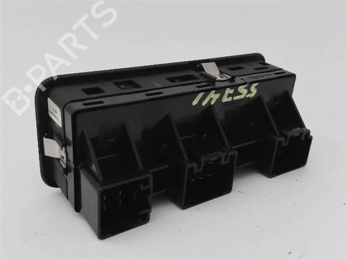 Left front window switch LAND ROVER DISCOVERY III (L319) 2.7 TD 4x4 | BP25978346I27 