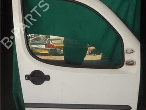 Used Right front door FIAT DOBLO Box Body/MPV (223_) 1.2 (223ZXA1A) (65 hp) 12121077