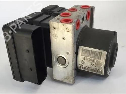 Used ABS pump CITROËN C2 (JM_) 1.4 (73 hp) 9636678