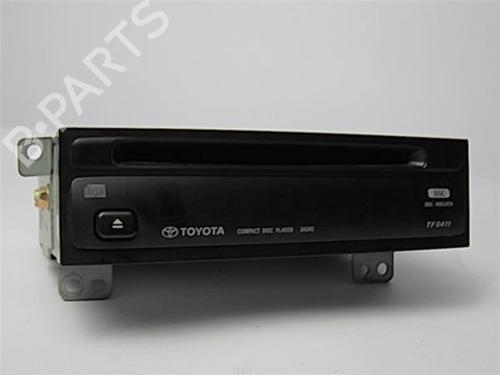 Used Radio TOYOTA COROLLA (_E12_) 2.0 D-4D (CDE120_, CDE120R) (90 hp) 11875445