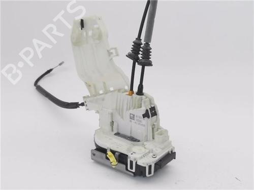 front-left-lock-jeep-renegade-suv-bu-b1-bv-2014-34449084 main image
