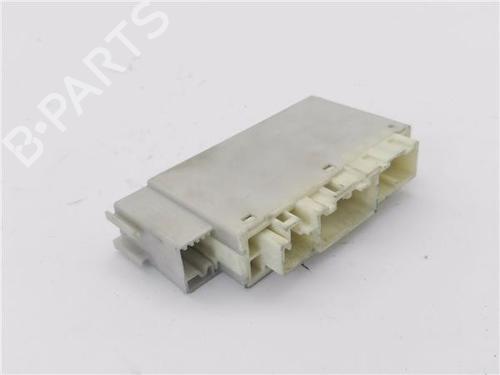 fuse-box-toyota-prius-_w3_-2008-2009-2010-2011-2012-2013-2014-2015-2016-32421432 main image