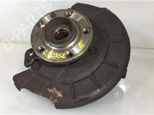 Used Left front steering knuckle SKODA ROOMSTER (5J7) 1.4 TDI (70 hp) 14339437