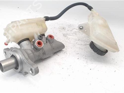 Used Brake master cylinder RENAULT SCÉNIC III (JZ0/1_) 1.2 TCe (116 hp) 16639164