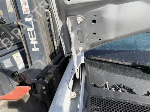 hingedoor-check-strap-seat-ibiza-v-kj1-kjg-2017-33729568 main image