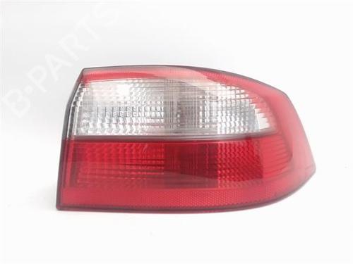 Used Right taillight RENAULT LAGUNA II (BG0/1_) [2001-2007]  13051777