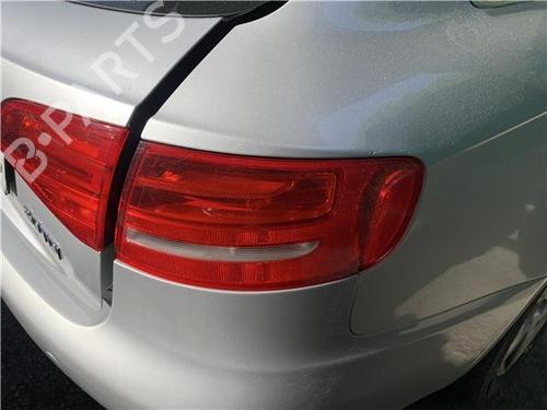 Høyre baklys AUDI A4 B8 Avant (8K5) 2.0 TDI (143 hp) 32418424