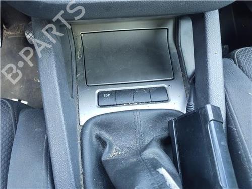 Middle console VW GOLF V (1K1) 1.9 TDI | BP32418769I22