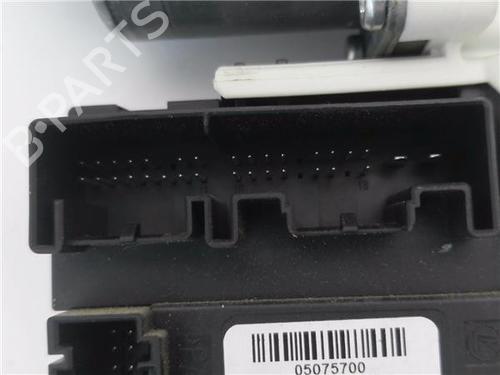 Left front window motor VW GOLF PLUS V (5M1, 521)  | BP33220520E21  - Image 9