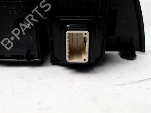 Switch TOYOTA COROLLA Hatchback (_E21_, _EA1_, _EH1_) 1.8 Hybrid (ZWE211) | BP12579782I30 