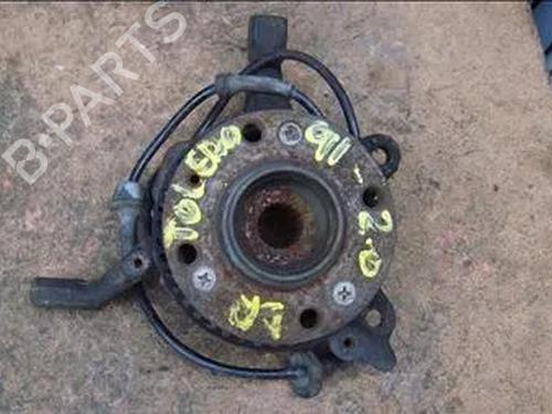 Used Right front steering knuckle SEAT TOLEDO I (1L2) 2.0 i (115 hp) 14334946