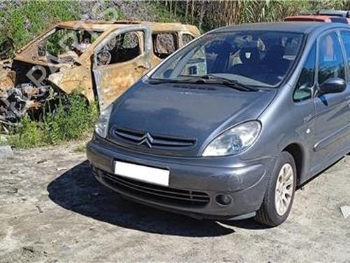 Left headlight CITROËN XSARA PICASSO (N68) 2.0 HDi | BP22339121C28 