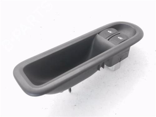 Used Left front window switch RENAULT CLIO III (BR0/1, CR0/1) [2005-2014]  30981084