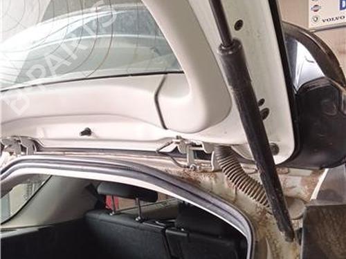 Used Tailgate lift support LAND ROVER DISCOVERY SPORT (L550) 2.0 D 4x4 (150 hp) 22984262