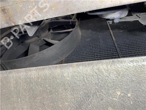 Radiateur à eau PEUGEOT 604 (561A_) 2.3 TD (80 hp) 32450802