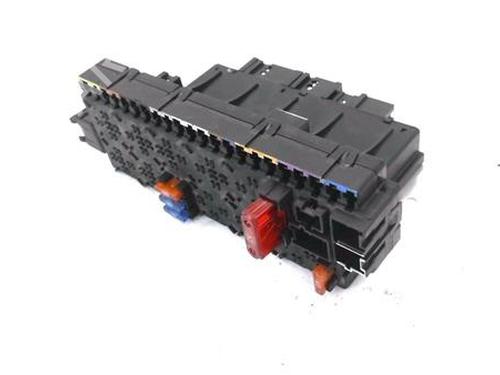 Used Fuse box Fuse box 38253513 38253513