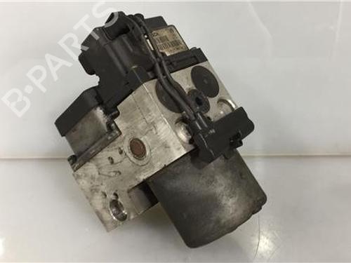 Used ABS pump AUDI A4 B5 (8D2) 2.5 TDI (150 hp) 9685545