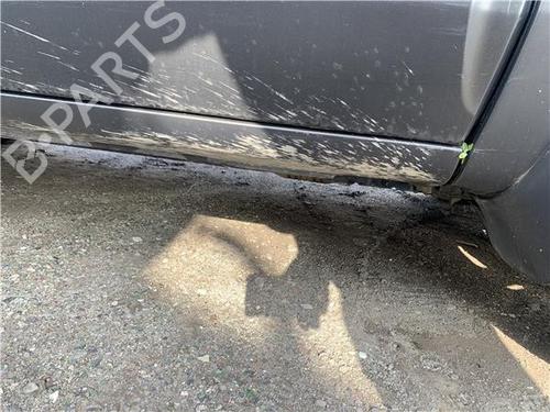 Used Right sideskirt Right sideskirt HYUNDAI TUCSON (JM) 2.0 (141 hp) 33729532 33729532