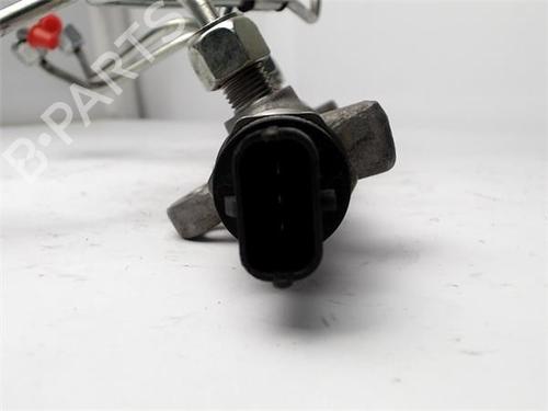 Injection rail RENAULT TRAFIC II Bus (JL)  | BP12141006M98