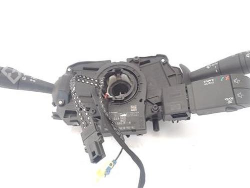 Used Switch RENAULT CLIO IV (BH_) [2012-2021]  30555329