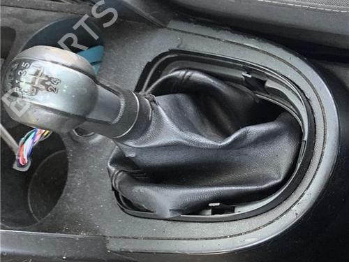 Used Gear lever Gear lever SEAT ALTEA (5P1) 1.9 TDI (105 hp) 25719103 25719103