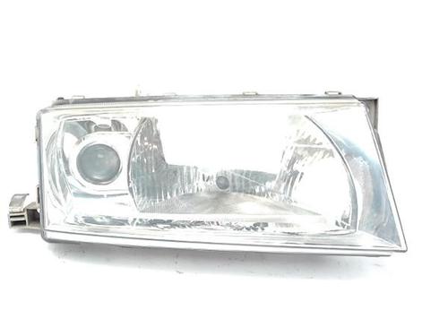 Used Right headlight SKODA OCTAVIA I (1U2) [1996-2010]  13056284