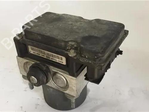 Used ABS pump FIAT PANDA (169_) 1.3 D Multijet (169.AXC1A) (70 hp) 9667373