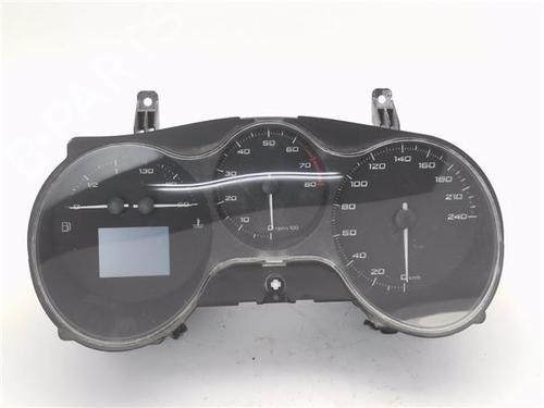 Used Instrument cluster Instrument cluster 12112069 12112069