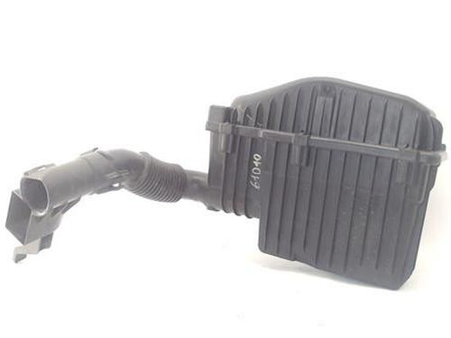 Used Air filter box Air filter box CITROËN C3 III (SX) 1.2 VTi 82 (82 hp) 33288022 33288022