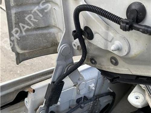Used Hinge/Door check strap Hinge/Door check strap SEAT ALTEA (5P1) 1.9 TDI (105 hp) 25728069 25728069
