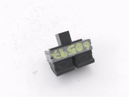 Left front window switch SEAT IBIZA III (6L1) 1.9 SDI | BP30103663I27