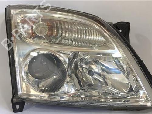 Used Right headlight OPEL SIGNUM Hatchback (Z03) 2.2 DTI (F48) (125 hp) 11342403