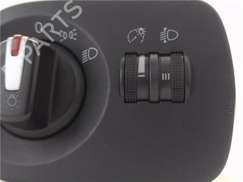 Switch SEAT LEON (1P1) 1.6 TDI | BP33220393I30  - Image 10