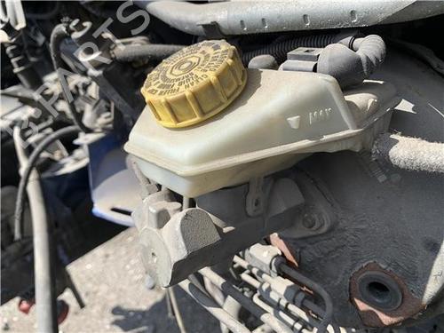 Used Brake master cylinder VW TRANSPORTER T4 Bus (70B, 70C, 7DB, 7DK, 70J, 70K, 7DC, 7DJ) [1990-2004]  25845442
