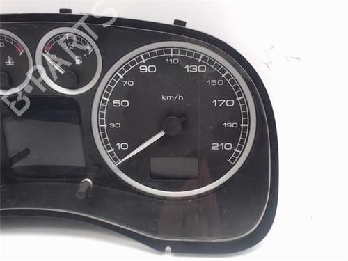 Instrument cluster PEUGEOT 307 SW (3H) 2.0 HDI 90 | BP15831921C47