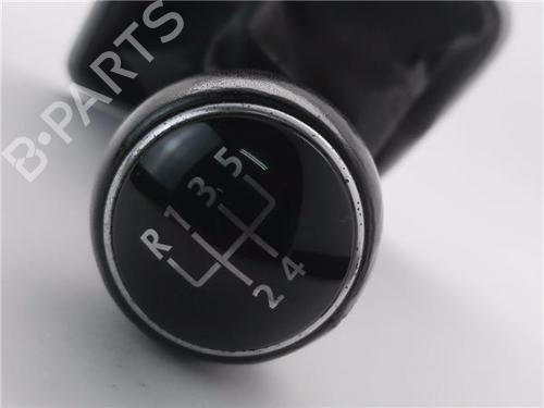 Shift knob VW GOLF PLUS V (5M1, 521) 1.9 TDI | BP32440013I34