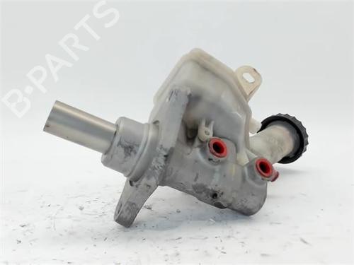 Brake master cylinder MITSUBISHI ASX (GA_W_) 1.6 MIVEC (GA1W) | BP16153623M77 