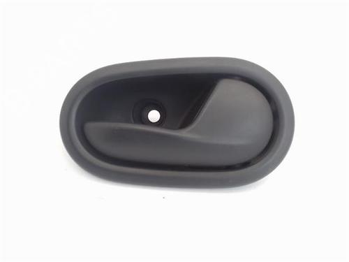 Used Front right interior door handle DACIA SANDERO 1.2 16V (75 hp) 18300417