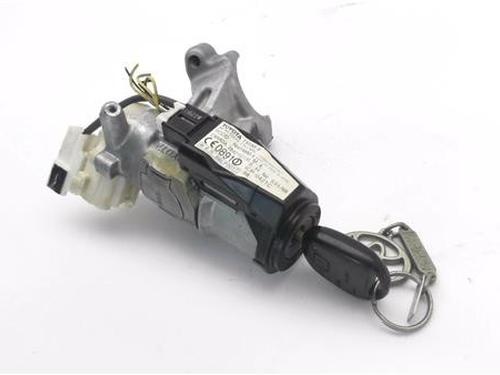 ignition-barrel-toyota-rav-4-ii-_a2_-2000-2001-2002-2003-2004-2005-40150657 main image
