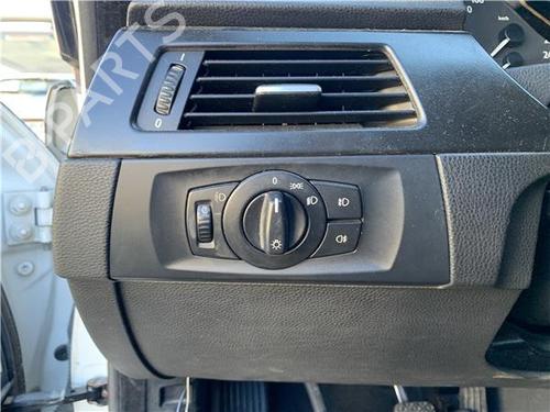 Switch BMW 3 (E90) 330 d | BP32418714I30